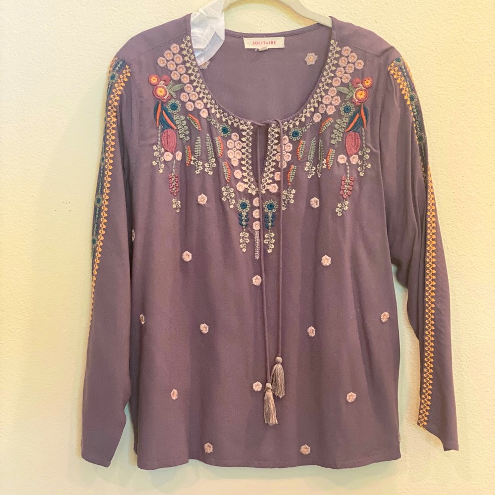 EUC Embroidered Tunic L